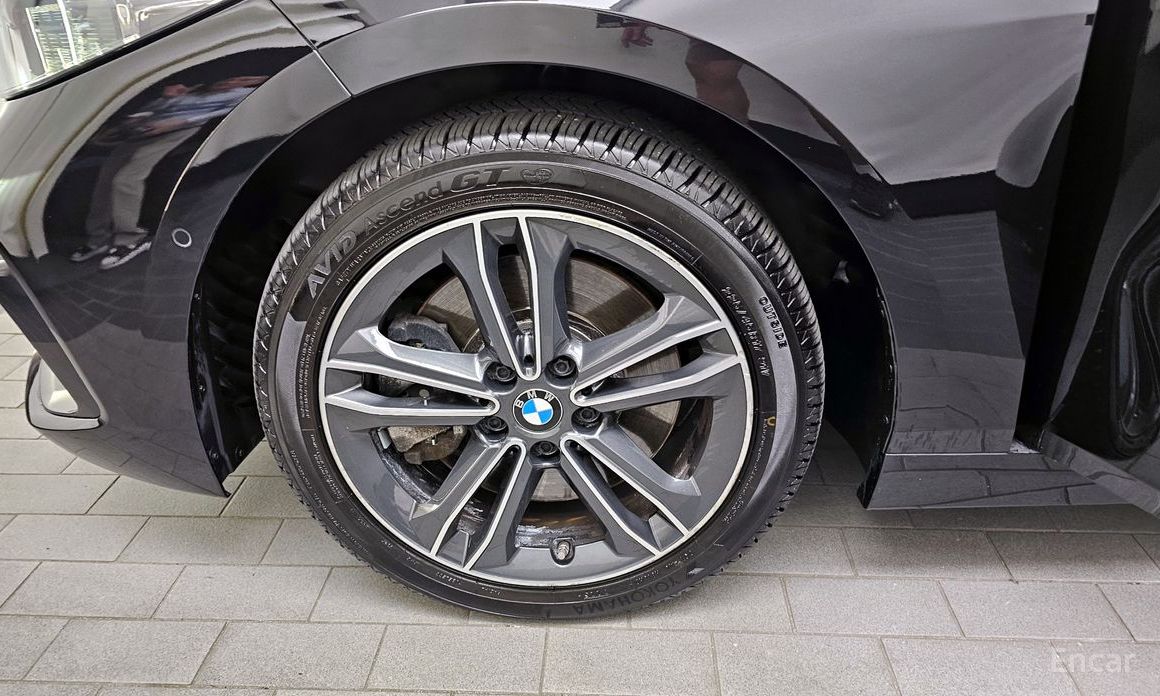 1 Series (F40)120i Sport 6