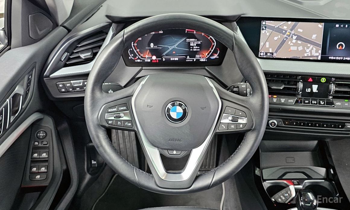 1 Series (F40)120i Sport 14