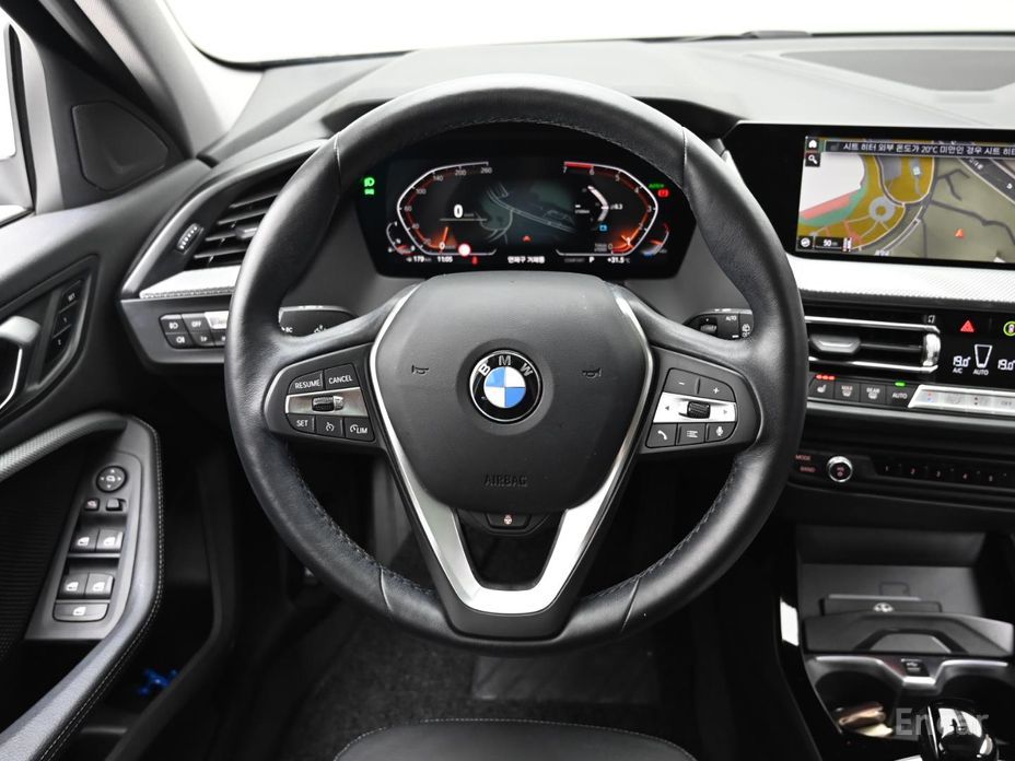 1 Series (F40)120i Sport 14