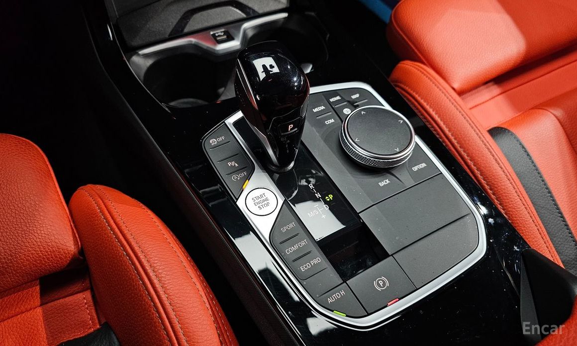 1 Series (F40)M135i xDrive 10