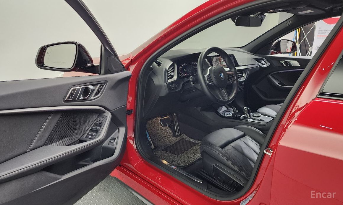1 Series (F40)M135i xDrive 11
