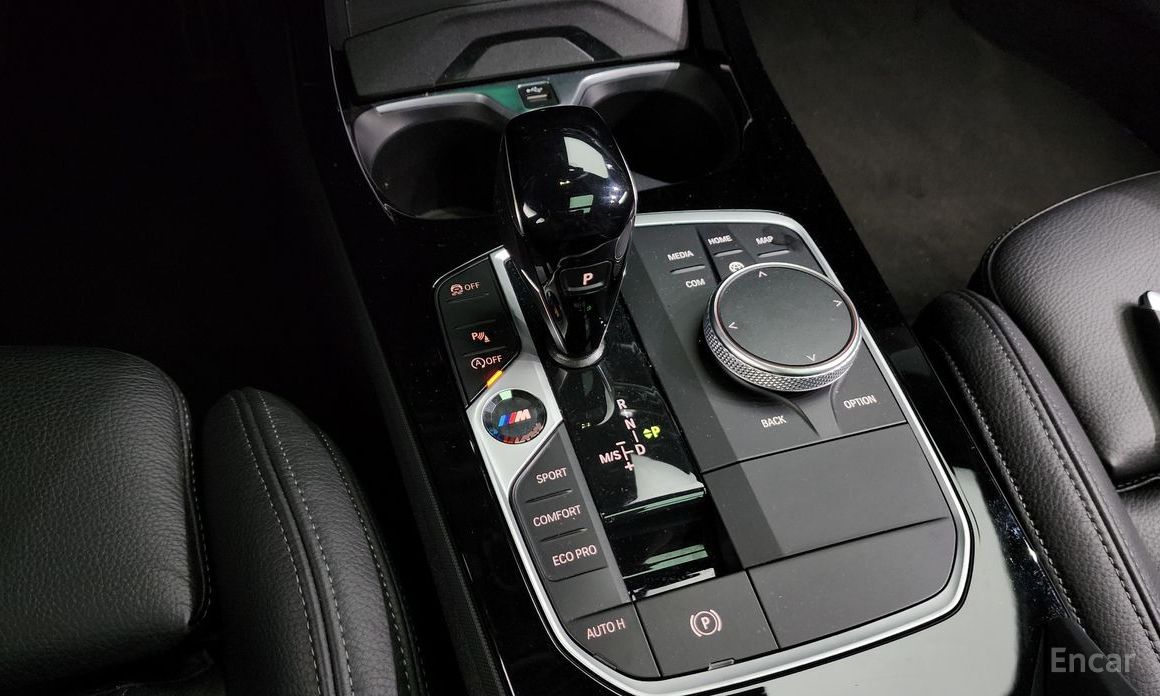 1 Series (F40)M135i xDrive Prism 10