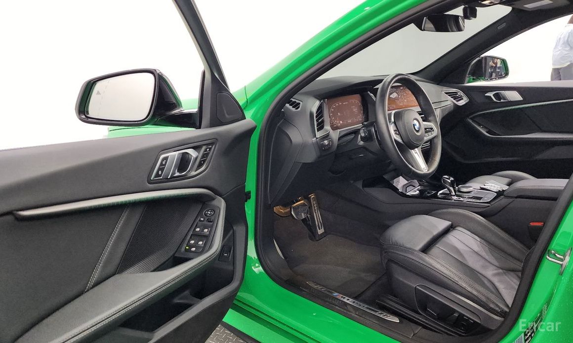 1 Series (F40)M135i xDrive Prism 11