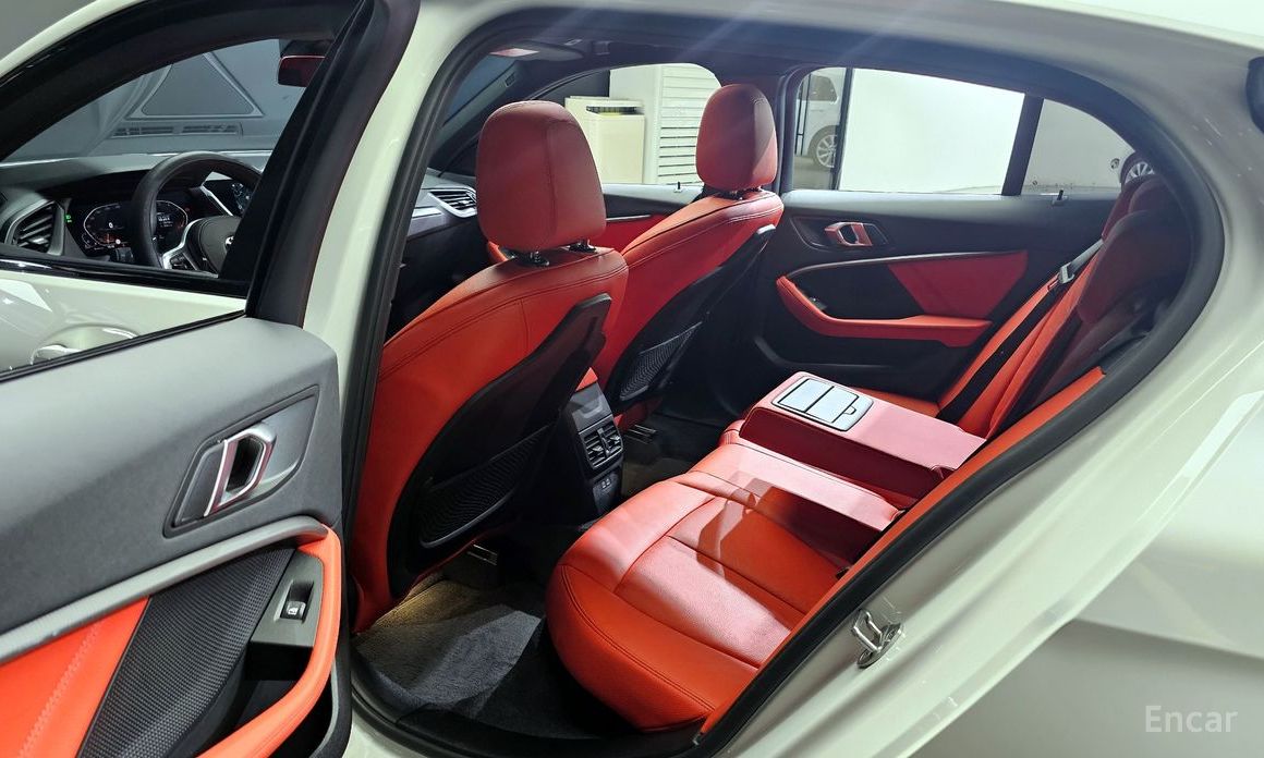 1 Series (F40) 118d M Sport 12