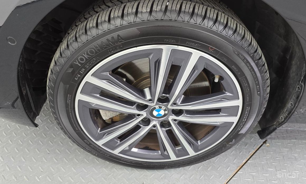 1 Series (F40) 120i Advantage 6