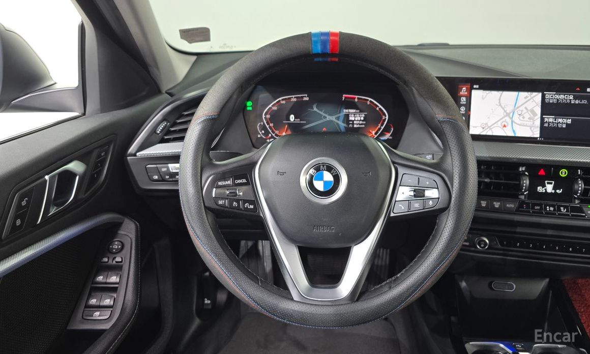 1 Series (F40) 120i Advantage 14