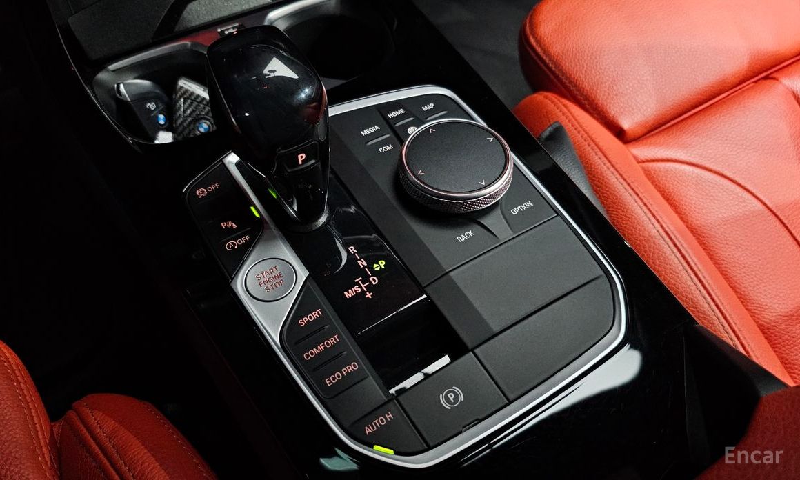 1 Series (F40) 120i M Sport 10