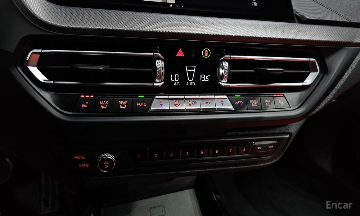 1 Series (F40) 120i M Sport 19