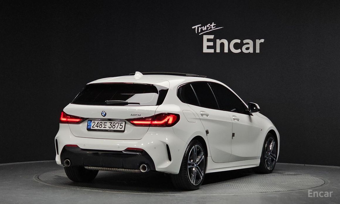 1 Series (F40) 120i M Sport 3