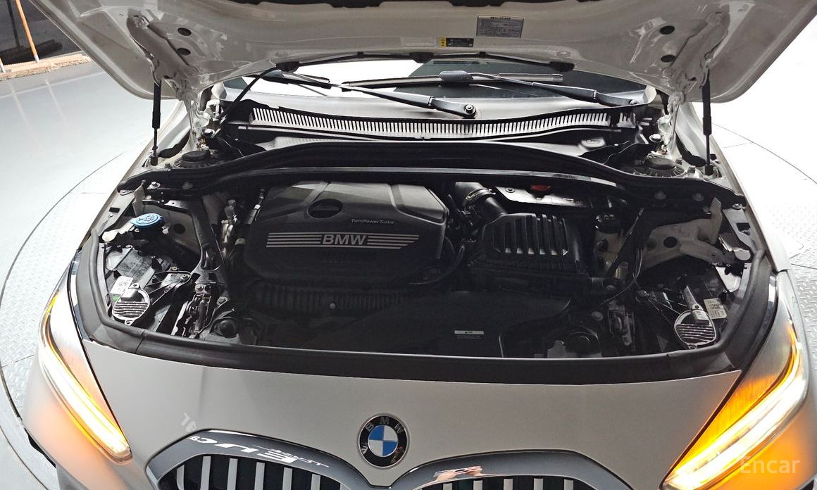 1 Series (F40) 120i M Sport 7