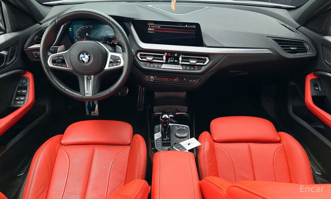 1 Series (F40) 120i M Sport 8