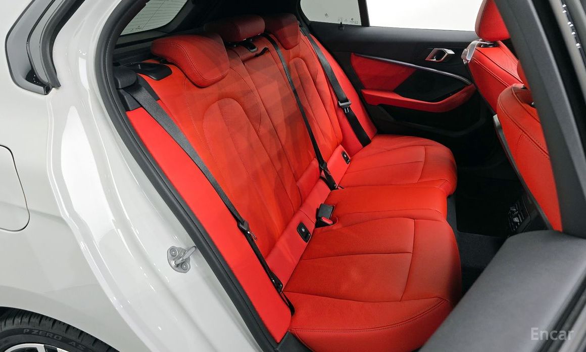 1 Series (F40) 120i M Sport 13