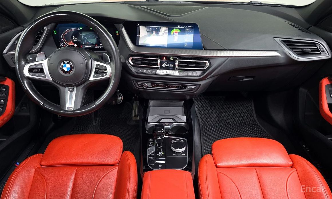 1 Series (F40) 120i M Sport 8