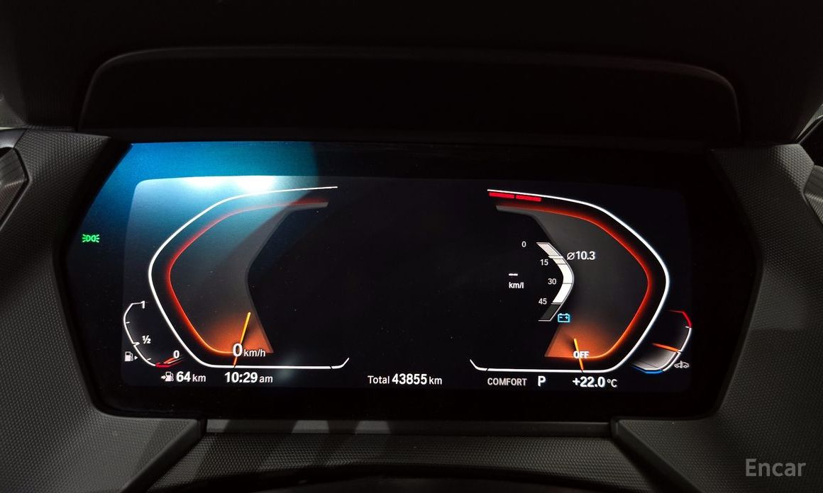 1 Series (F40) 120i M Sport 9