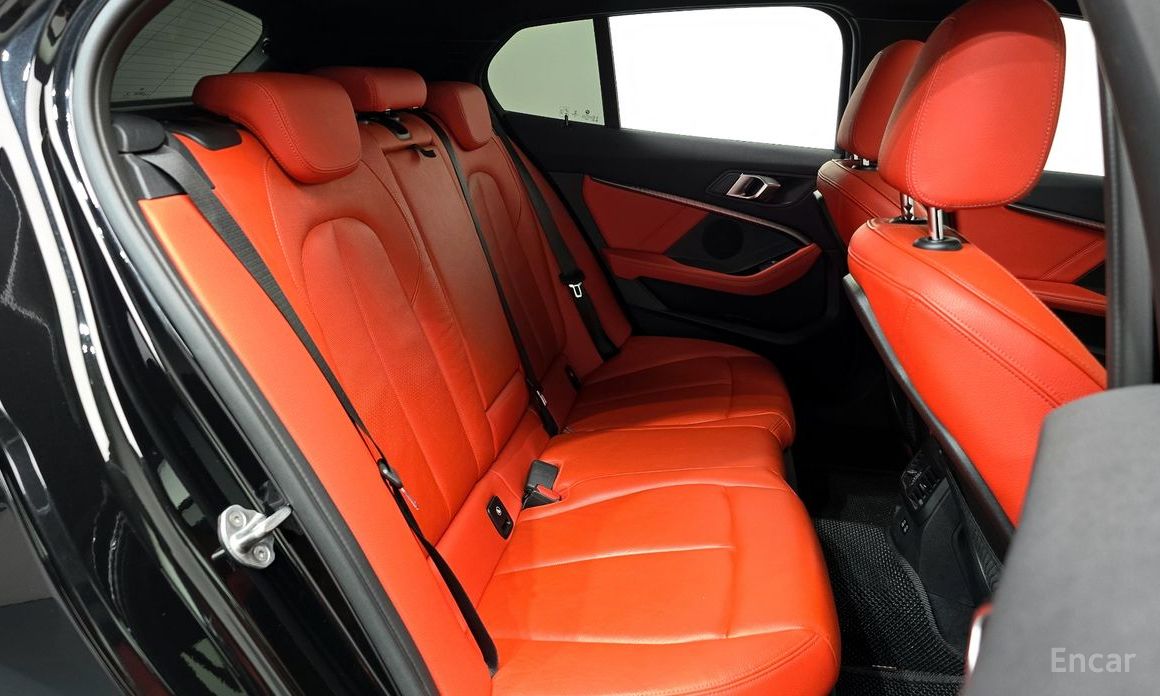 1 Series (F40) 120i M Sport 13