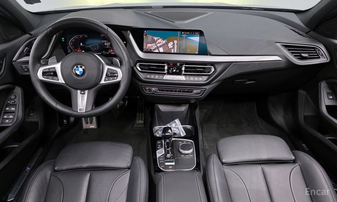 BMW 1 Series (F40) 120i M Sport №8