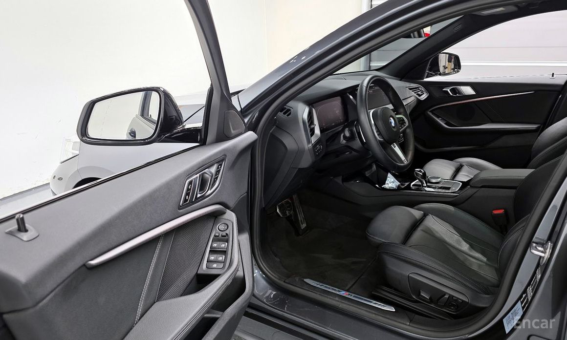BMW 1 Series (F40) 120i M Sport №12