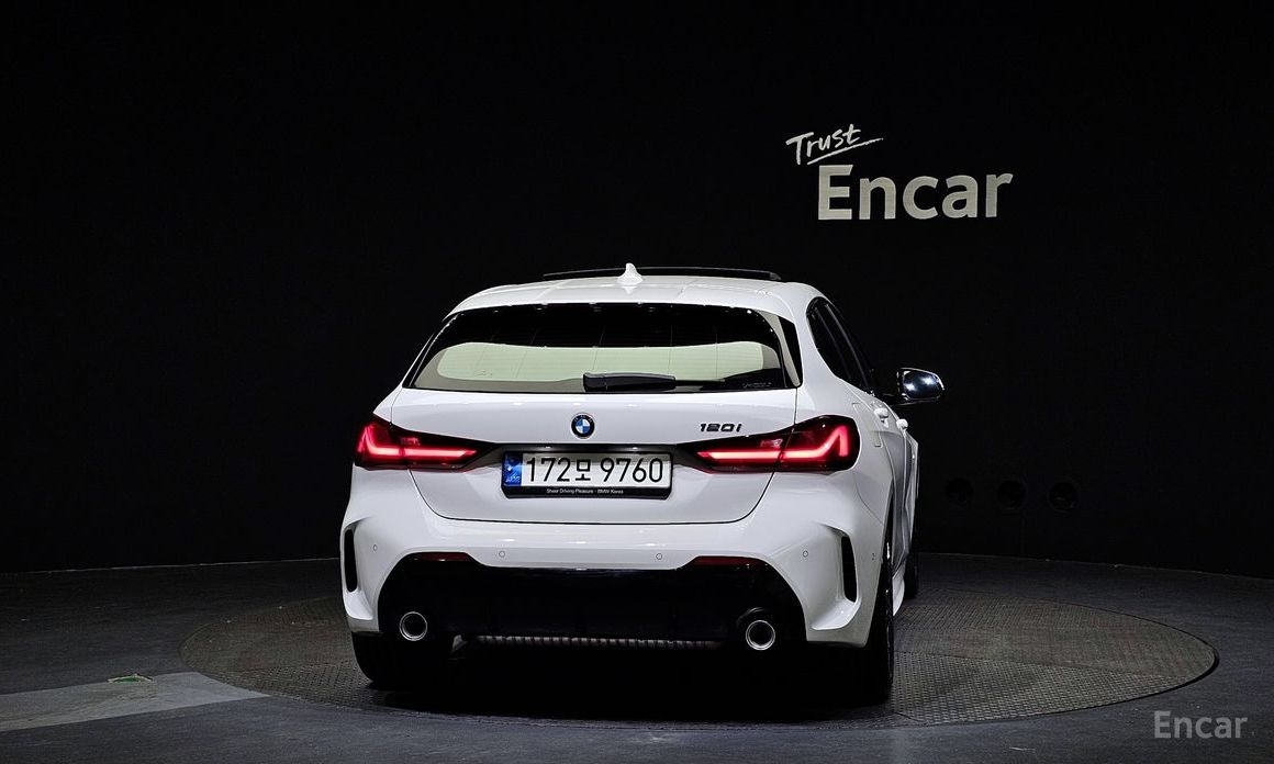 BMW 1 Series (F40) 120i M Sport №5