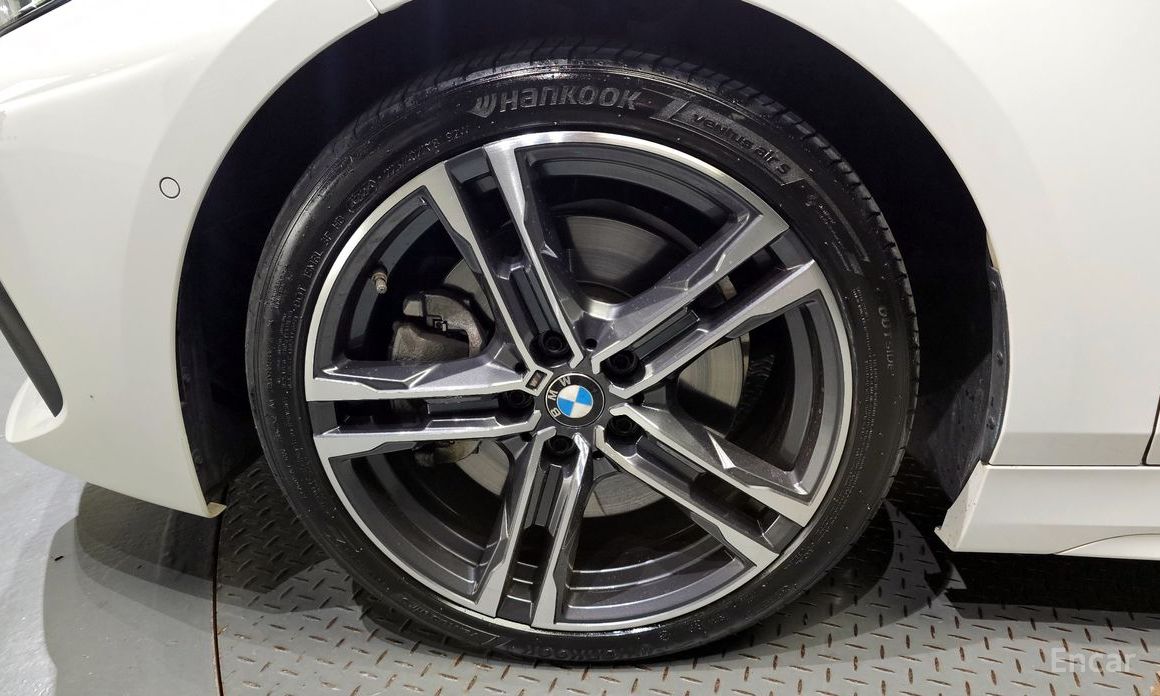 BMW 1 Series (F40) 120i M Sport №6