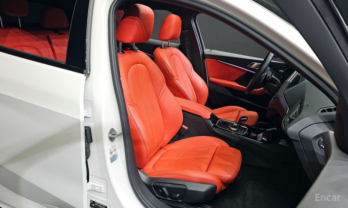 BMW 1 Series (F40) 120i M Sport №13