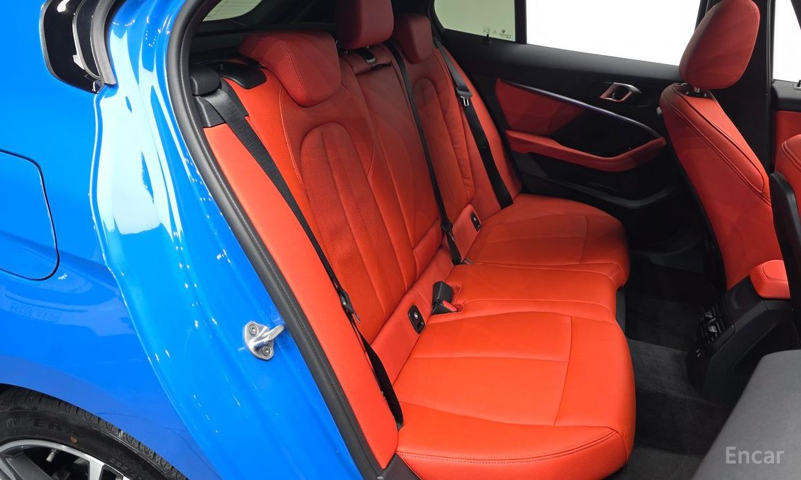 1 Series (F40) 120i M Sport 12
