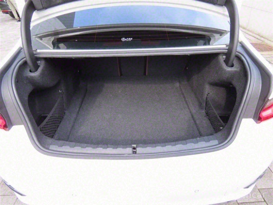 BMW 3 Series (G20)320D Luxury China Manufacturer №19