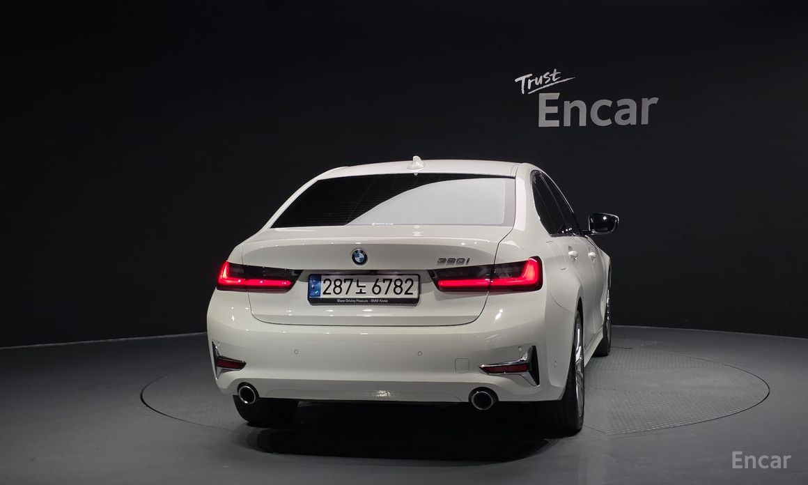 3 Series (G20)320i Luxury 5