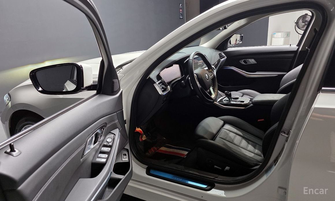 3 Series (G20)320i Luxury 12