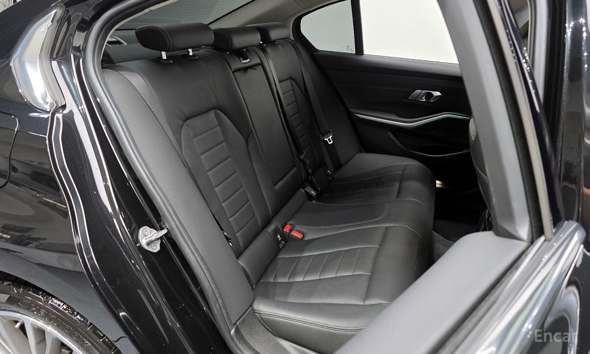 BMW 3 Series (G20)320i Luxury №13