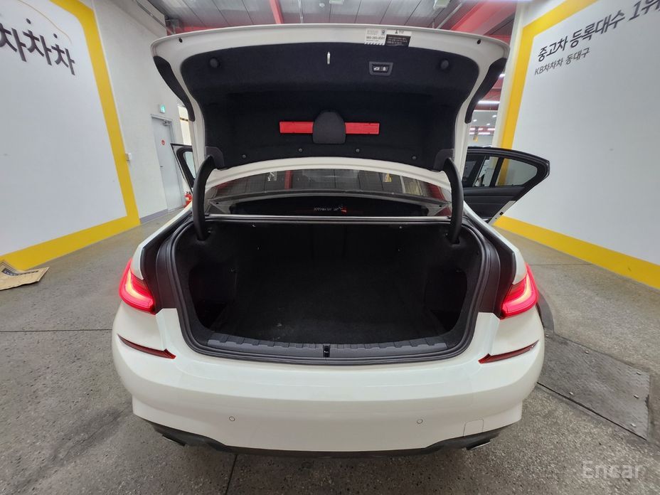 3 Series (G20)320i M Sport 14