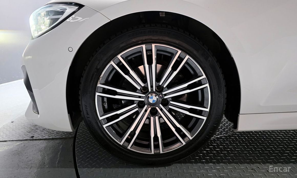 3 Series (G20)320i M Sport 6