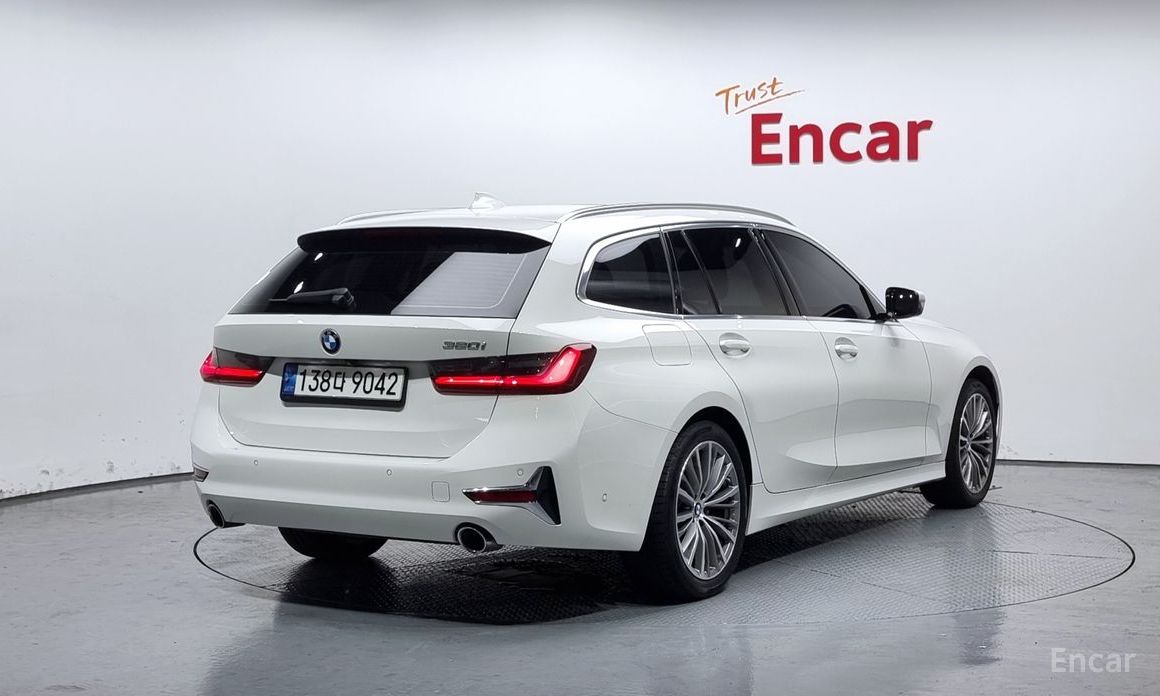 3 Series (G20)320i Touring Luxury 3