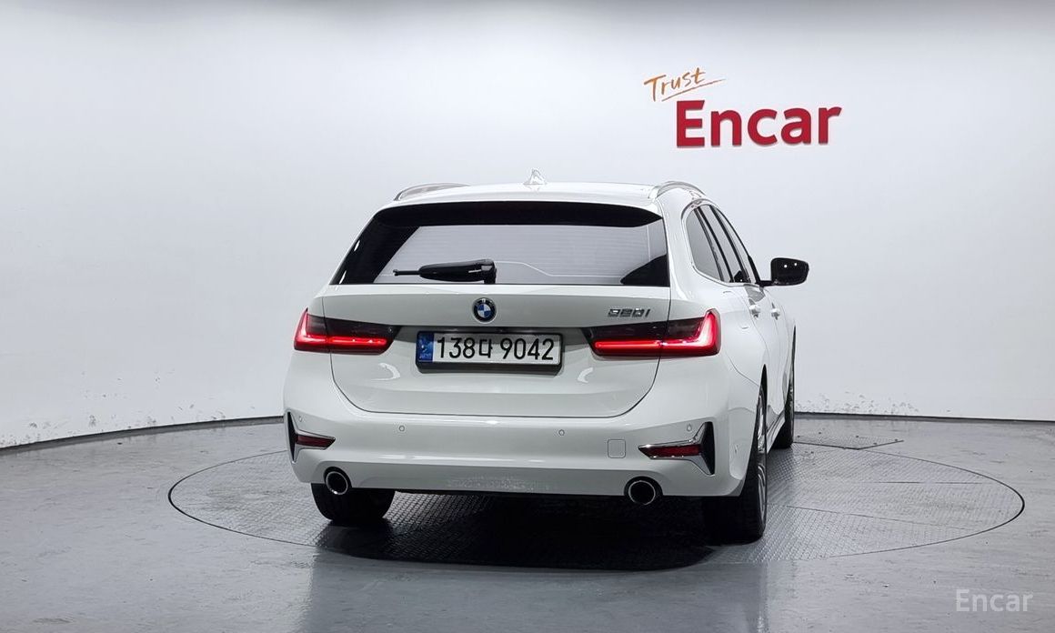 3 Series (G20)320i Touring Luxury 5