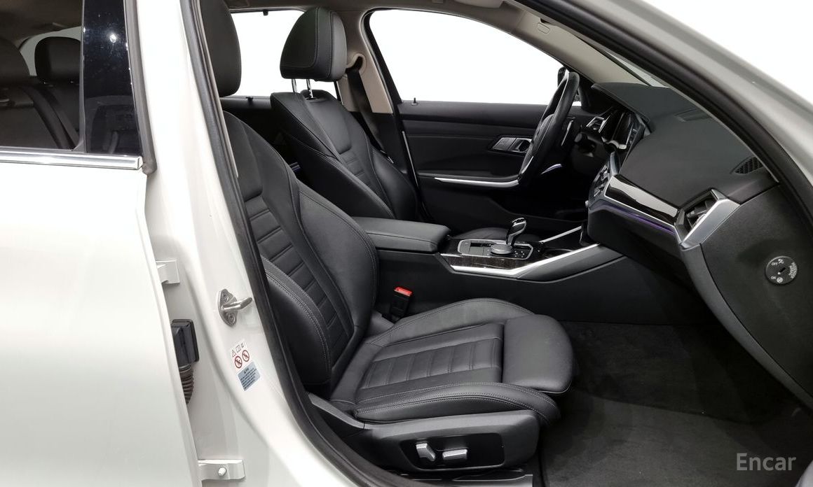 3 Series (G20)320i Touring Luxury 12