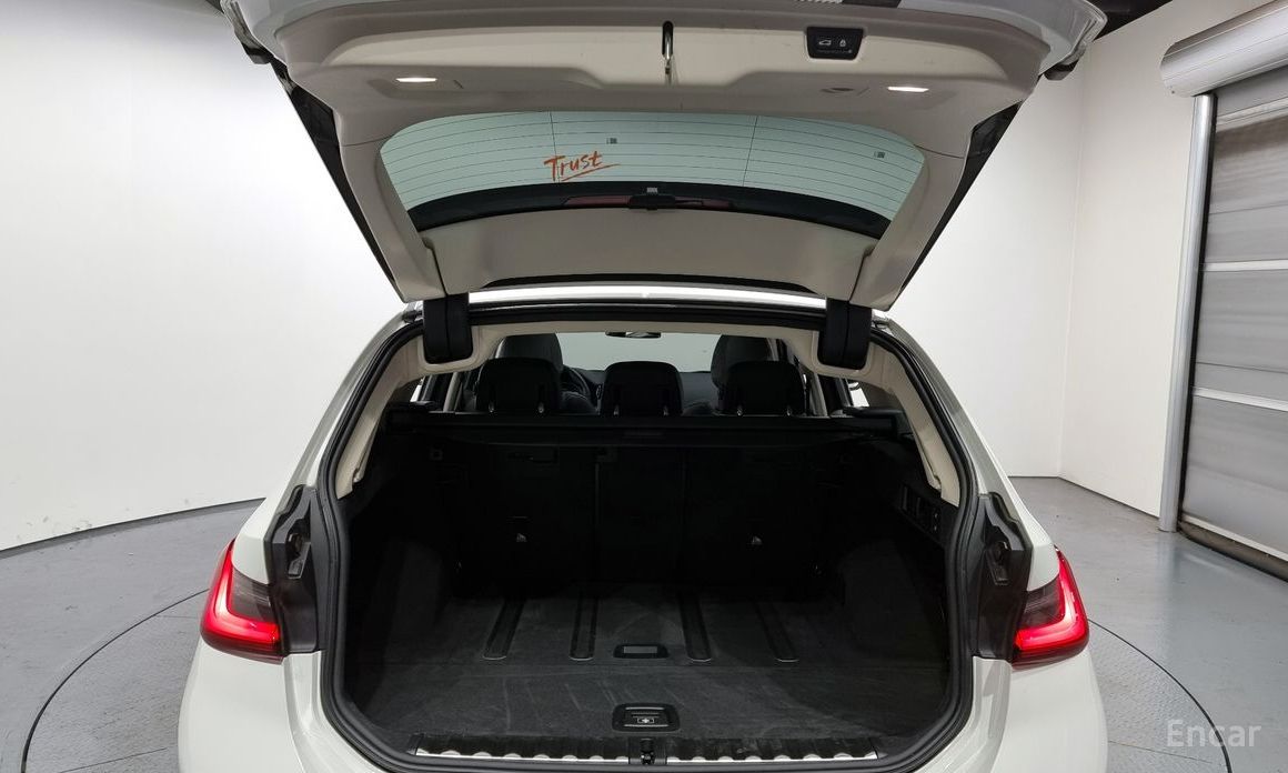 3 Series (G20)320i Touring Luxury 21