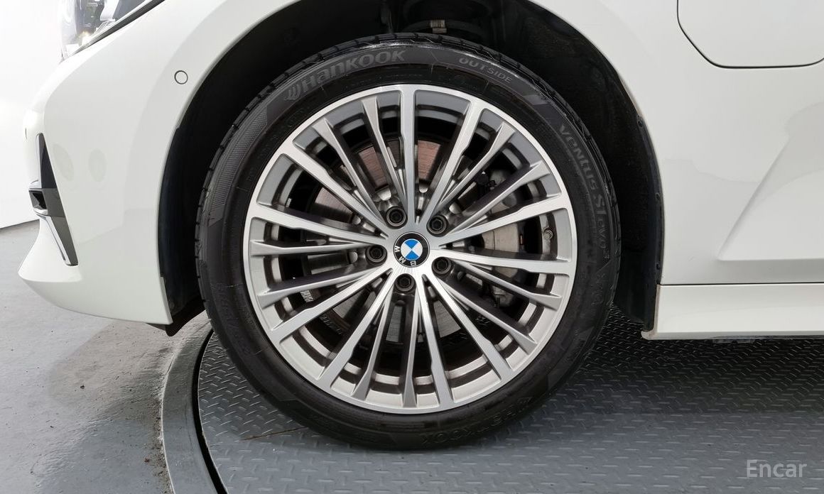 3 Series (G20)330e Luxury 6