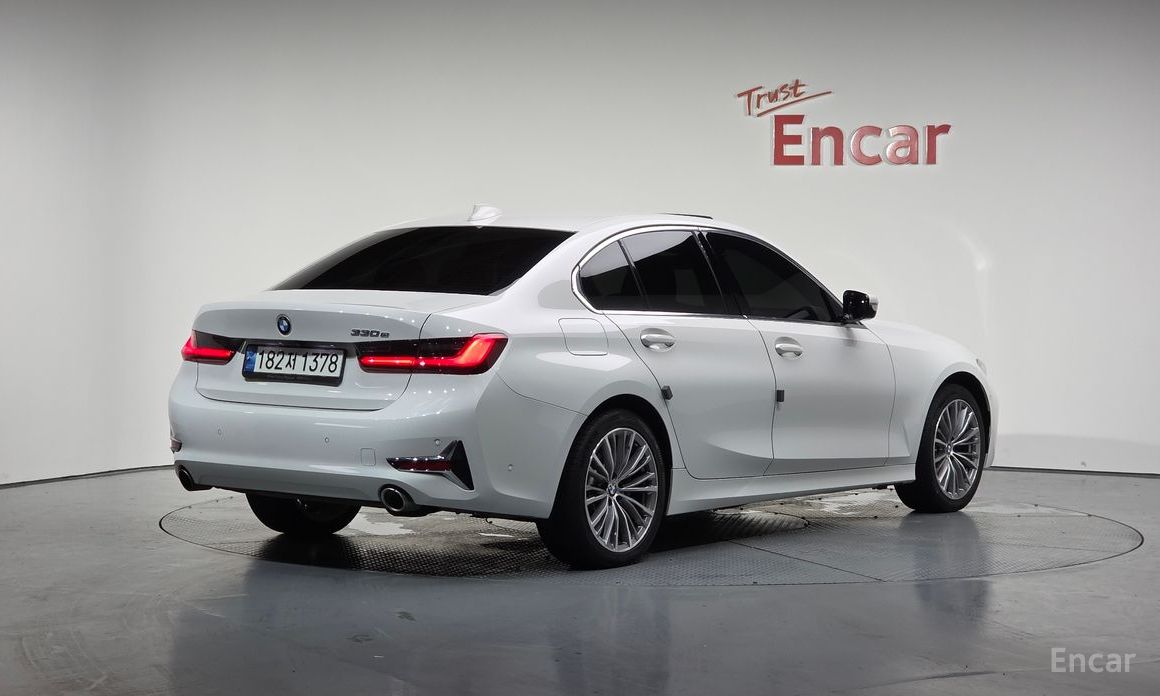 BMW 3 Series (G20)330e Luxury №3