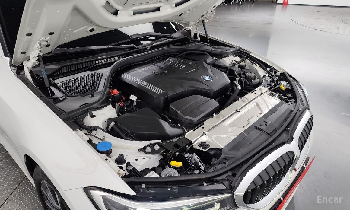 3 Series (G20) 320i 7