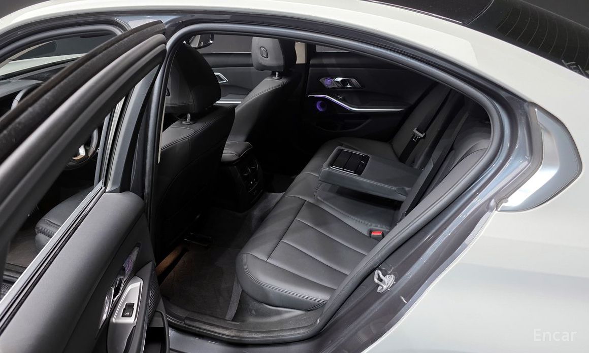 BMW 3 Series (G20) 320i №12