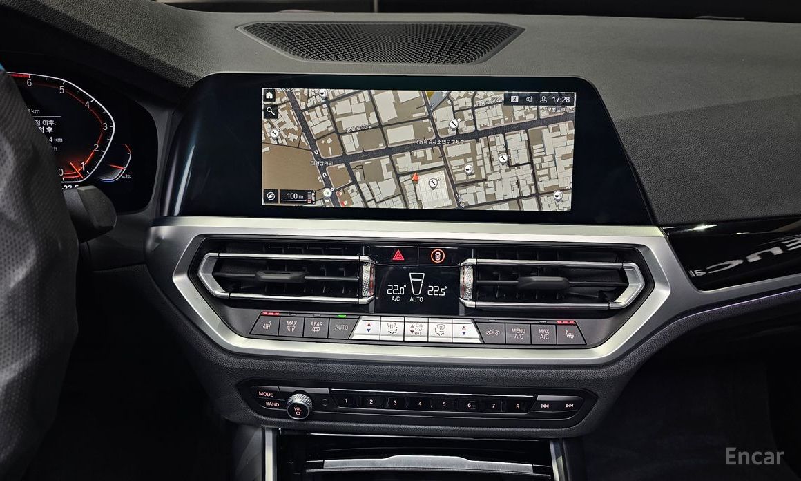 3 Series (G20) 320i 7
