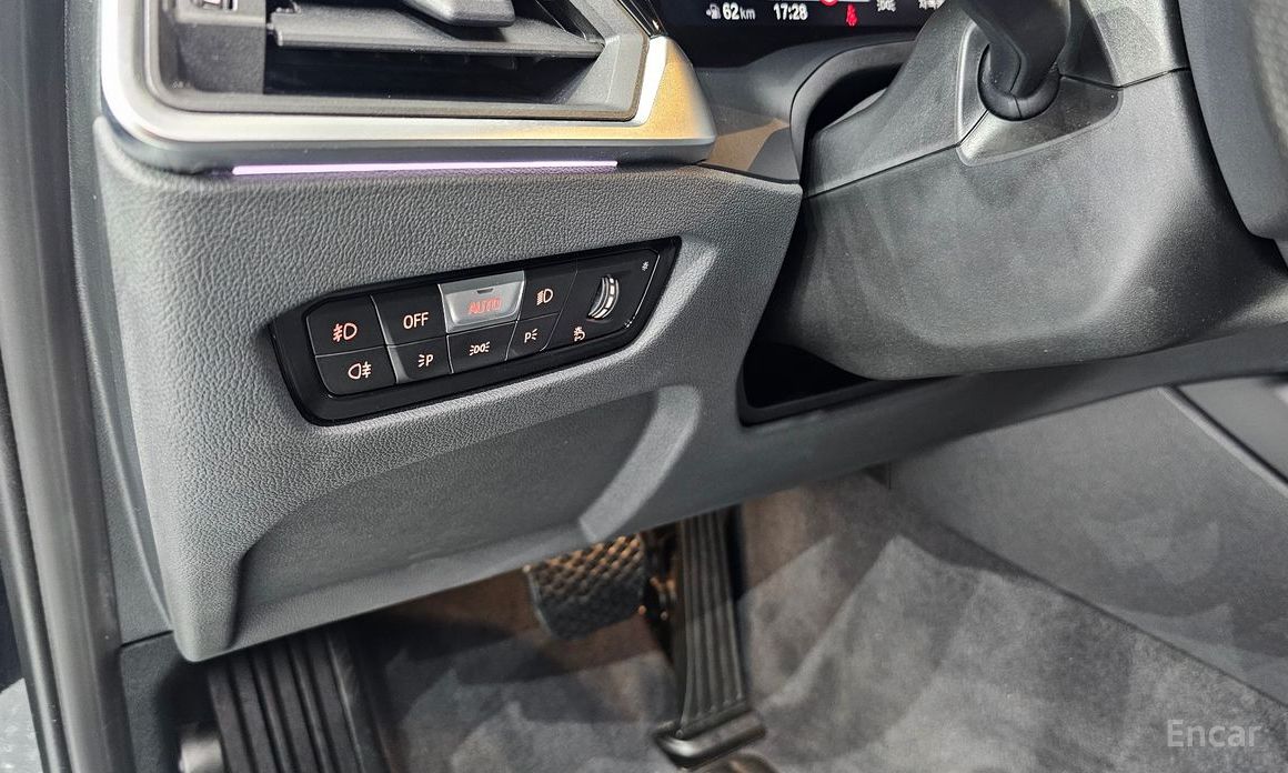 3 Series (G20) 320i 12
