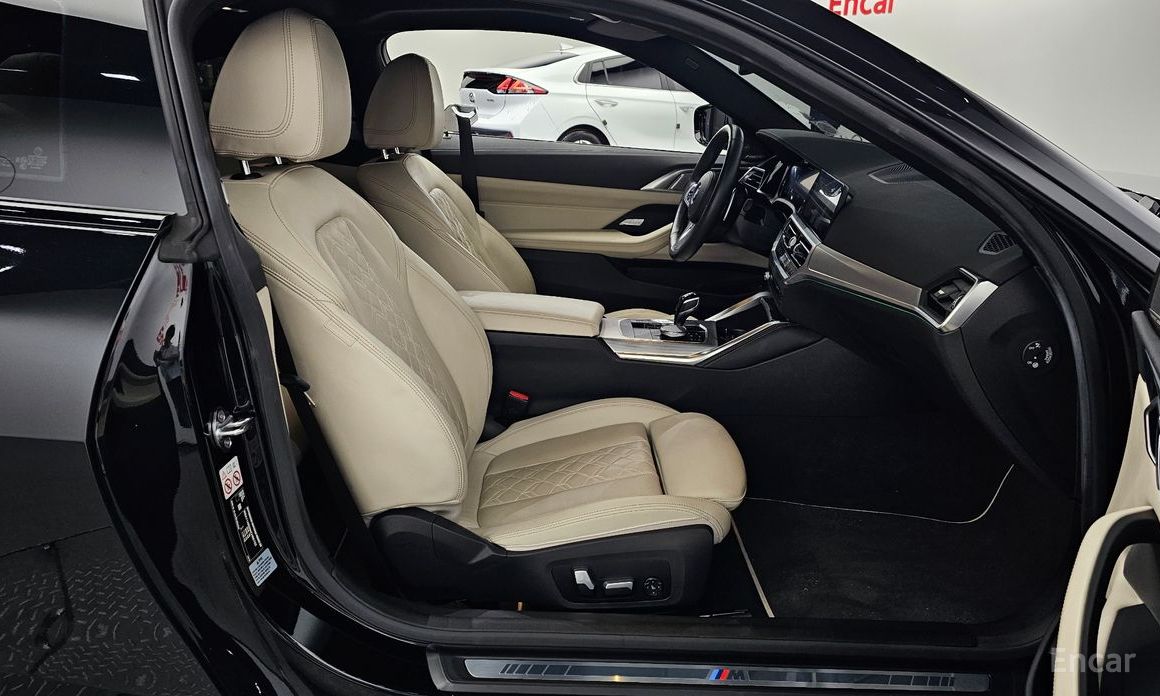 4 Series (G22)M440i xDrive Coupe 12