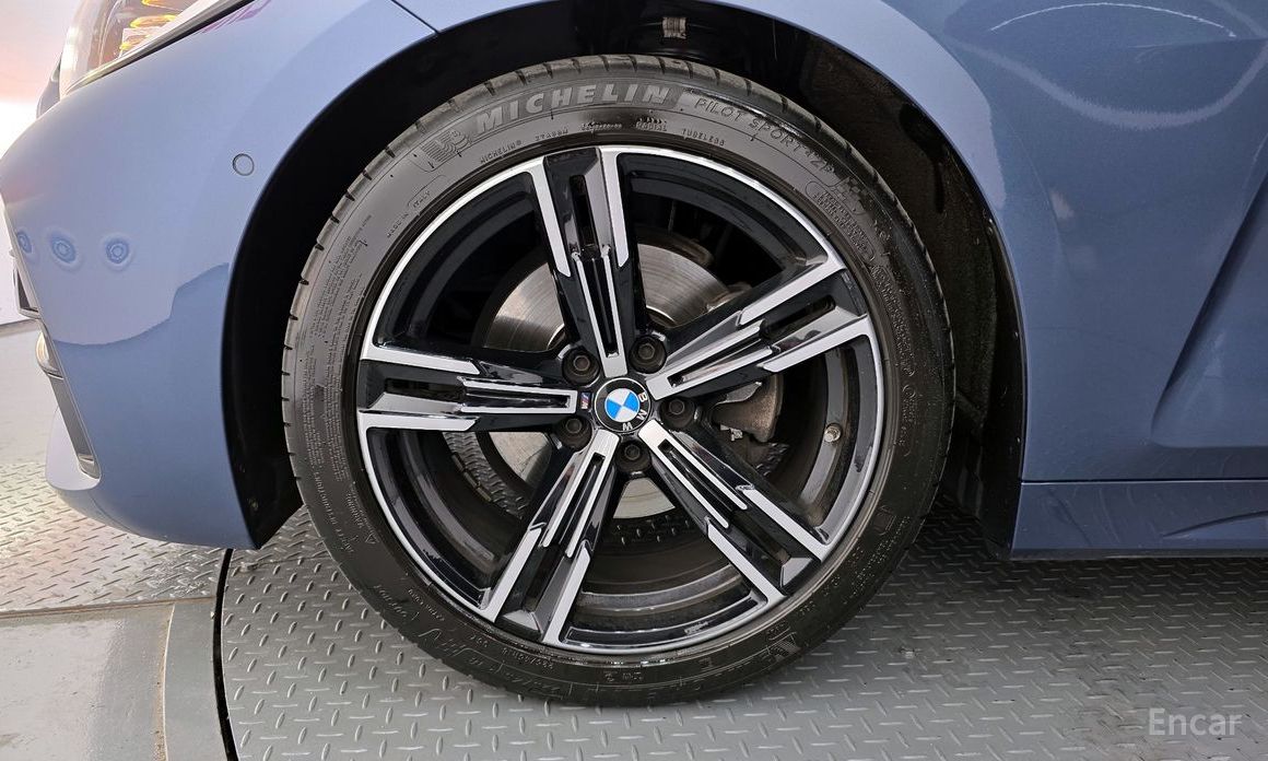 4 Series (G22) 420i M Sport Coupe 6