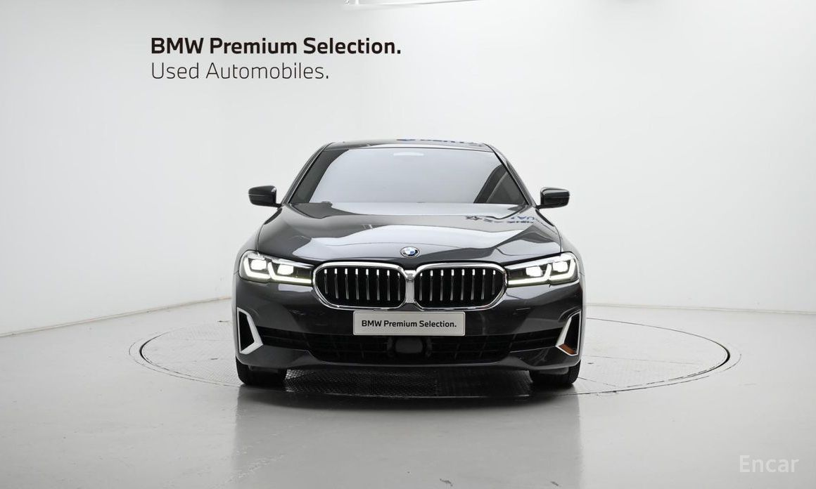 BMW 5 Series (G30)520i Luxury №4
