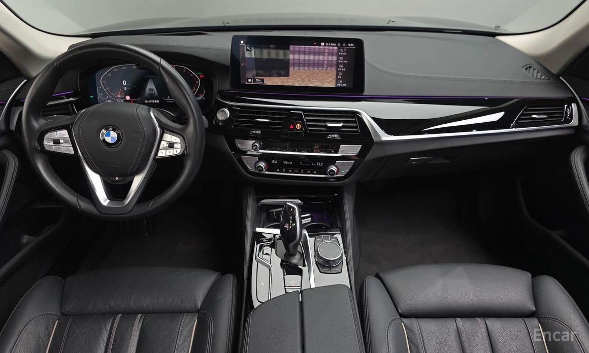5 Series (G30)520i Luxury 7