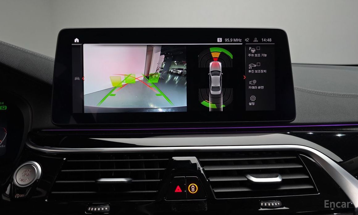 5 Series (G30)520i Luxury 15