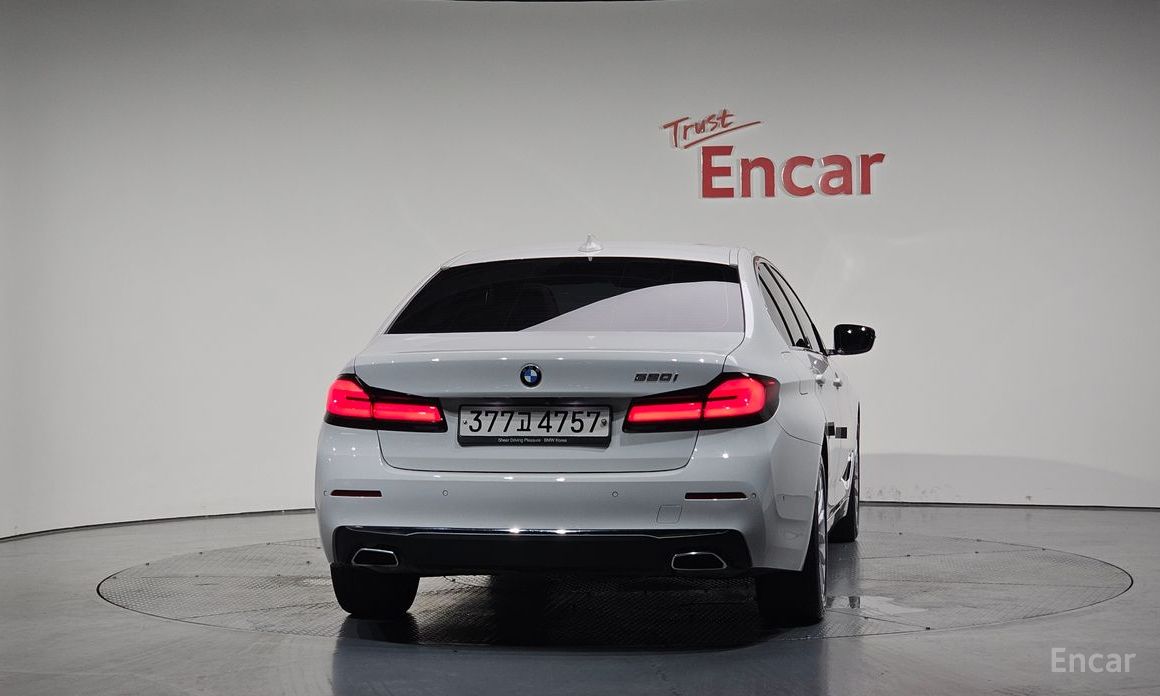 BMW 5 Series (G30)520i Luxury №4