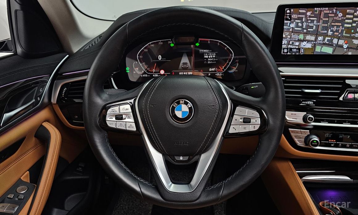 BMW 5 Series (G30)520i Luxury №13