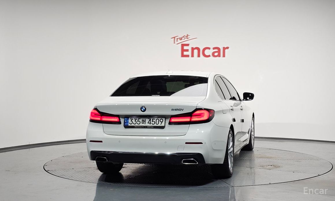 BMW 5 Series (G30)520i Luxury №4
