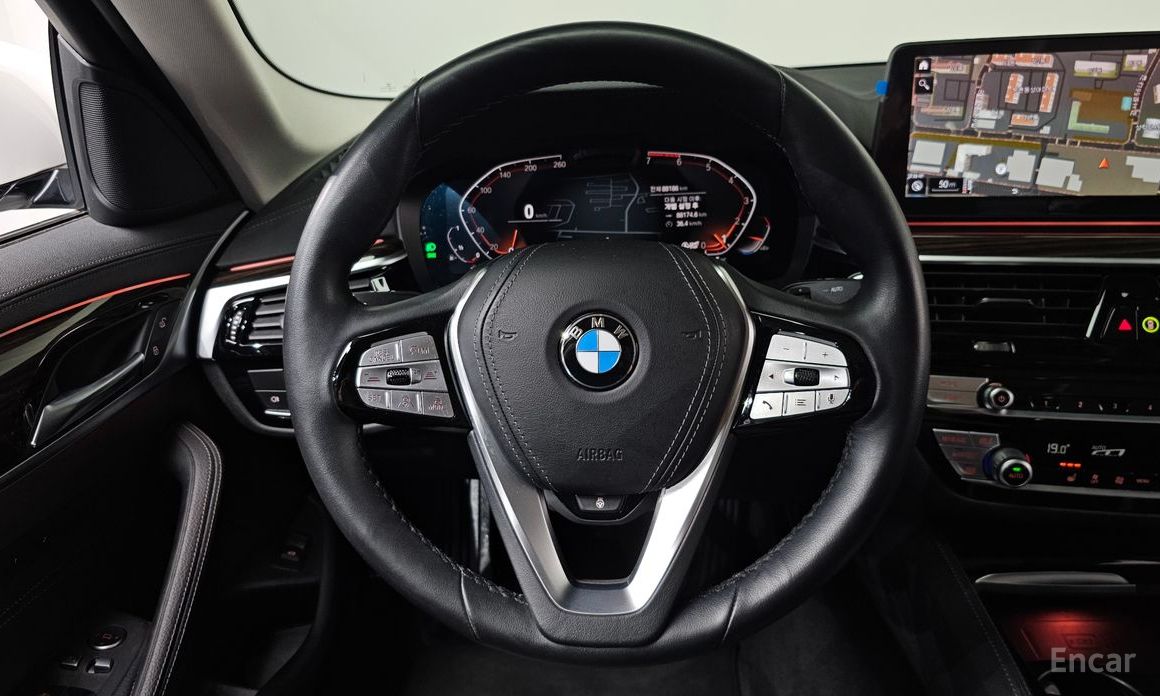 BMW 5 Series (G30)520i Luxury №13